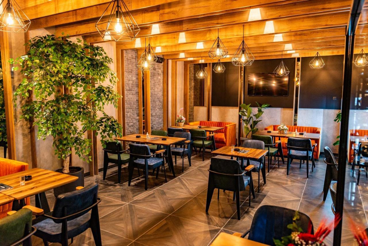 Hotel Forest Pale Exterior photo